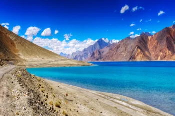 Nubra Valley and Pangong Lake Tour